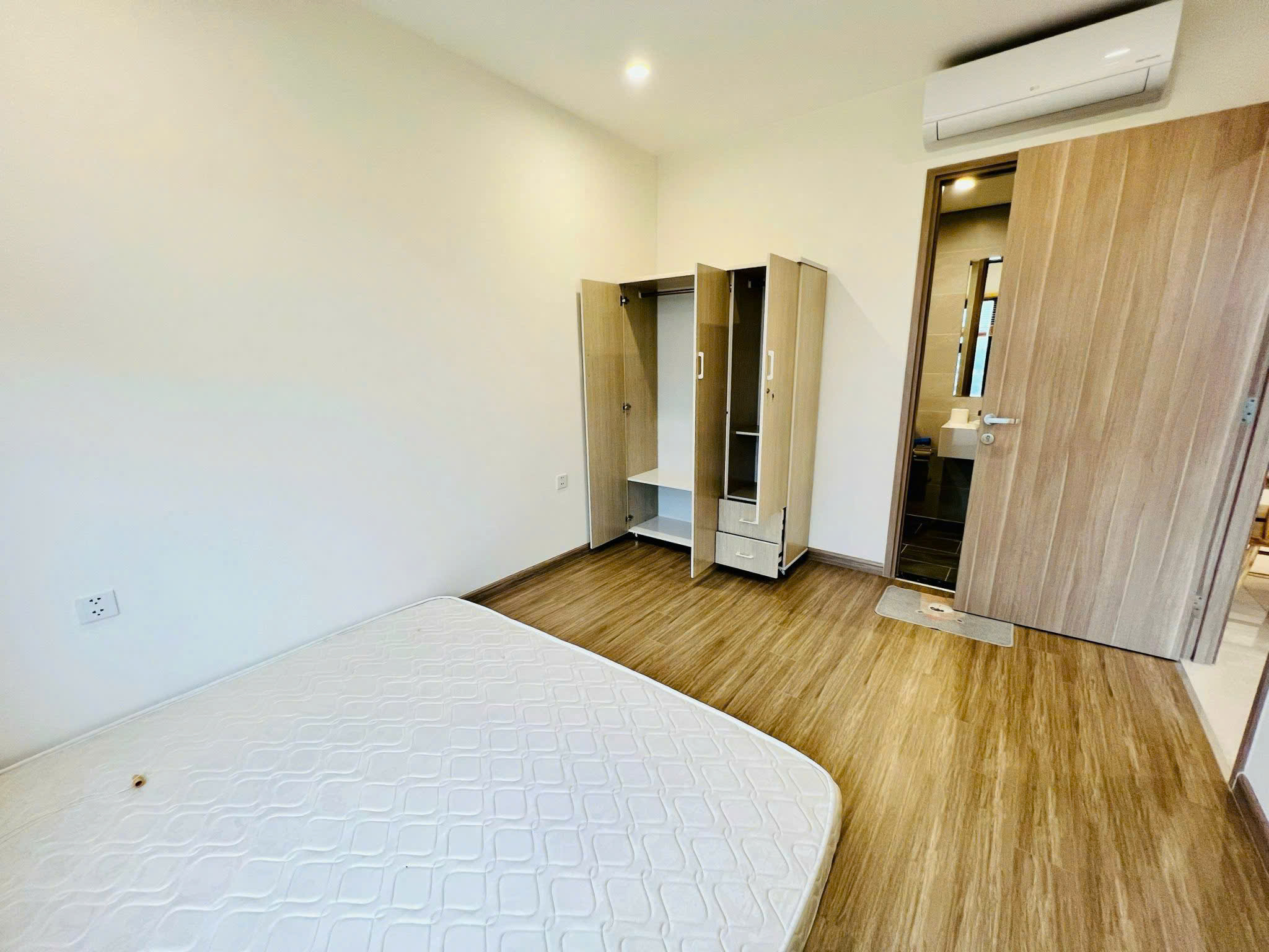 bán 2pn2w vinhomes grand park