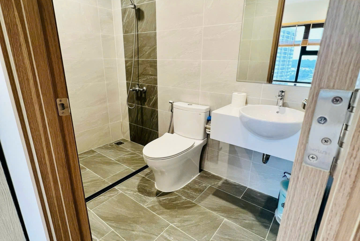 cho thuê Be 2pn2wc bếp rèm tại vinhomes grand park